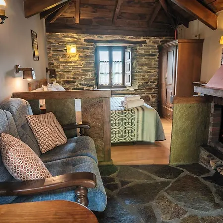 Rurales Casa Riveras * سانتا إيولاليا دي أوسكوس